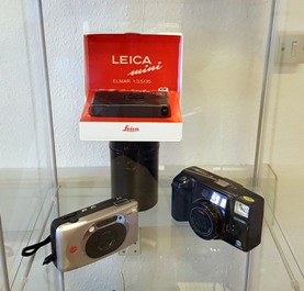 Videolokalet_leica-hylde.jpg